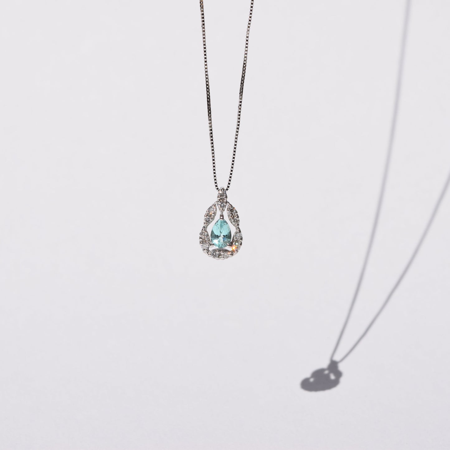 K18WG パライバトルマリン ネックレス