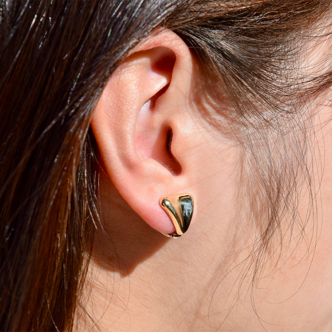 さんかく ピアリング K18 / Pt900