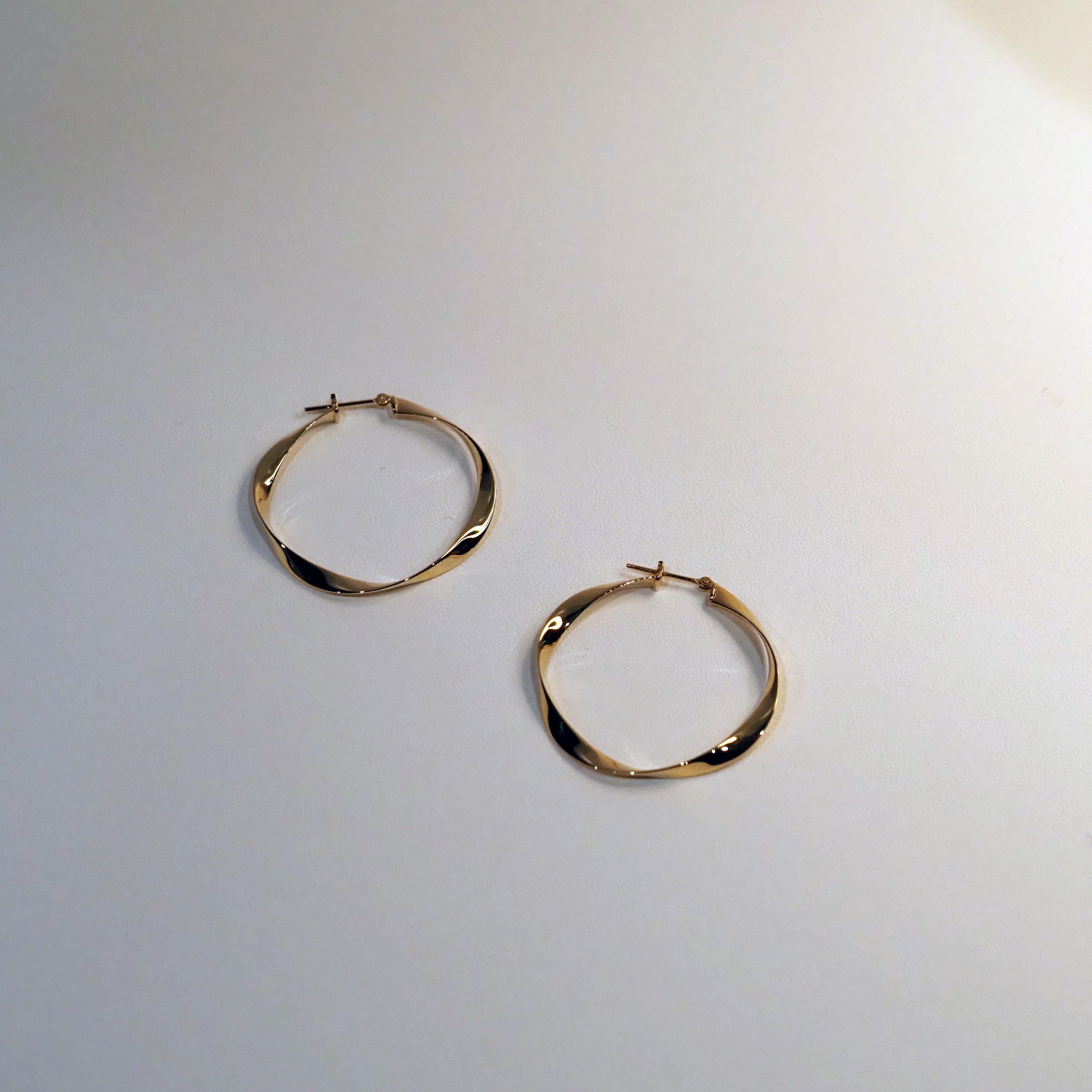 ☆RK☆ バングル＆フープイヤリング キンク フープ イヤリング – GOLDY Onlinestore